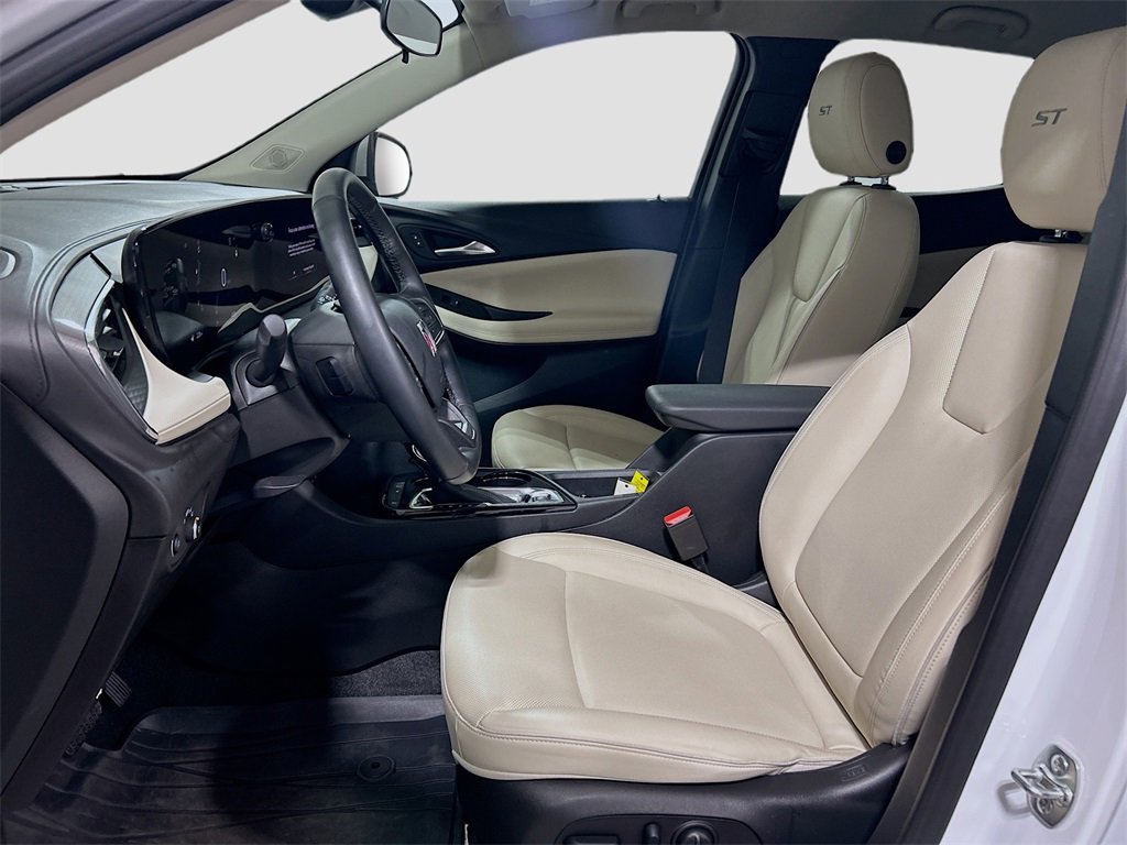 Used 2026 Buick Encore GX Sport Touring w/ Advanced Technology Package image 18