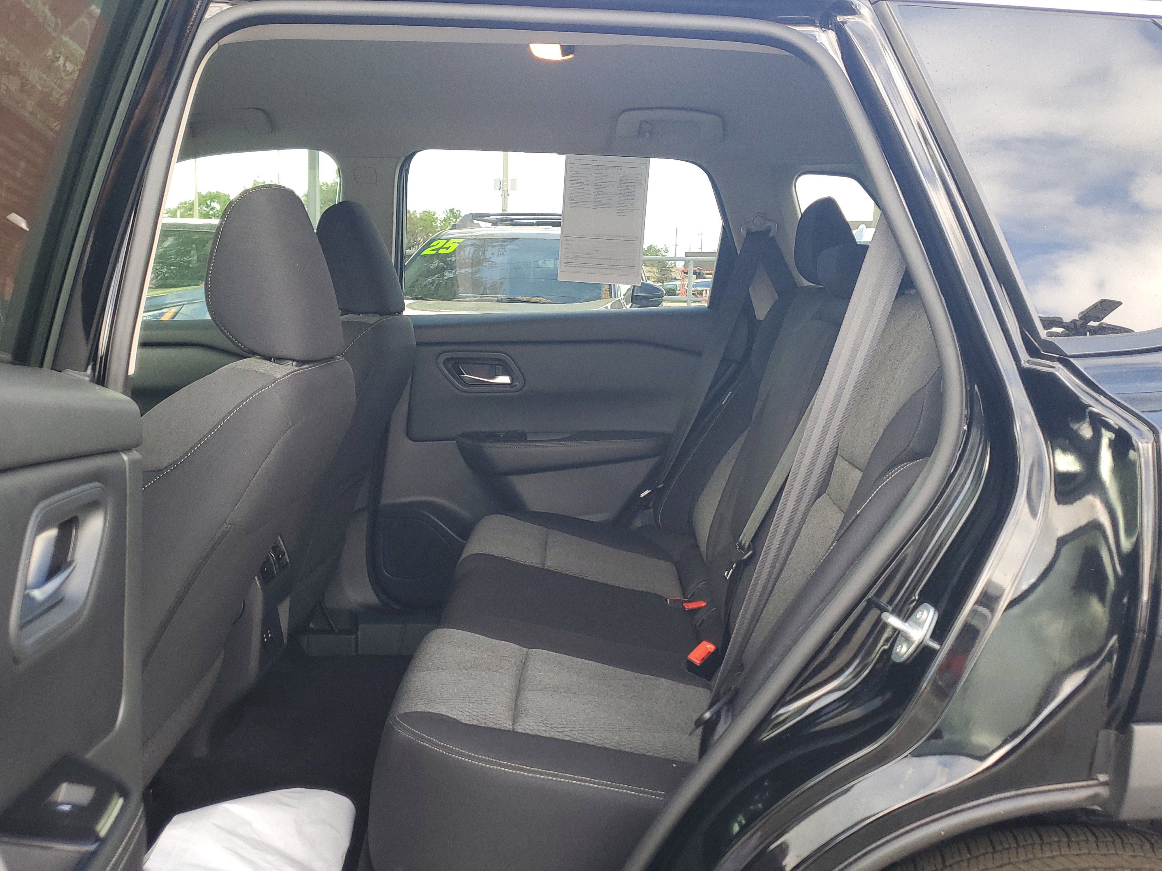 Certified 2024 Nissan Rogue SV image 12