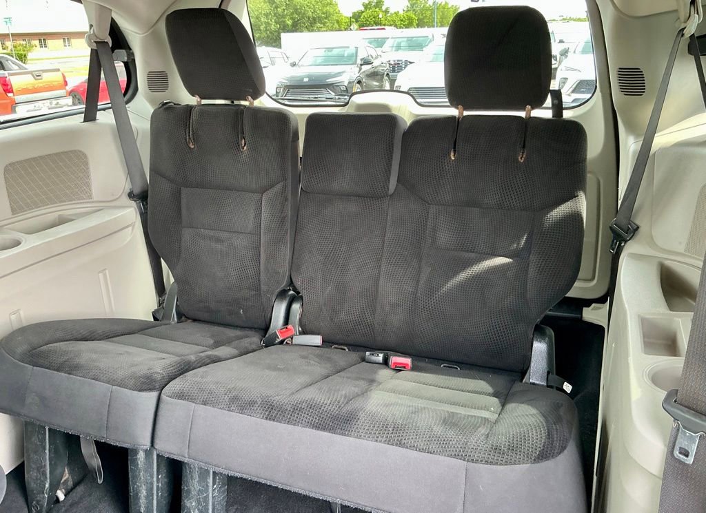 Used 2018 Dodge Grand Caravan SE w/ UConnect Hands-Free Group FWD image 26