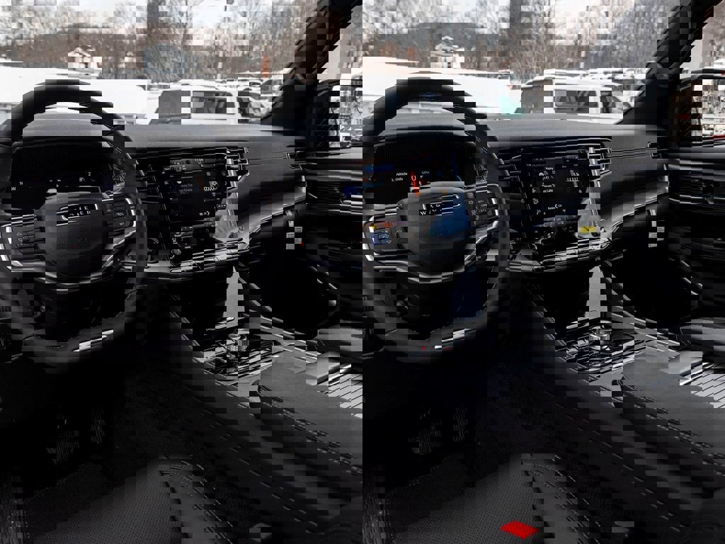 New 2025 Jeep Wagoneer 4WD image 17