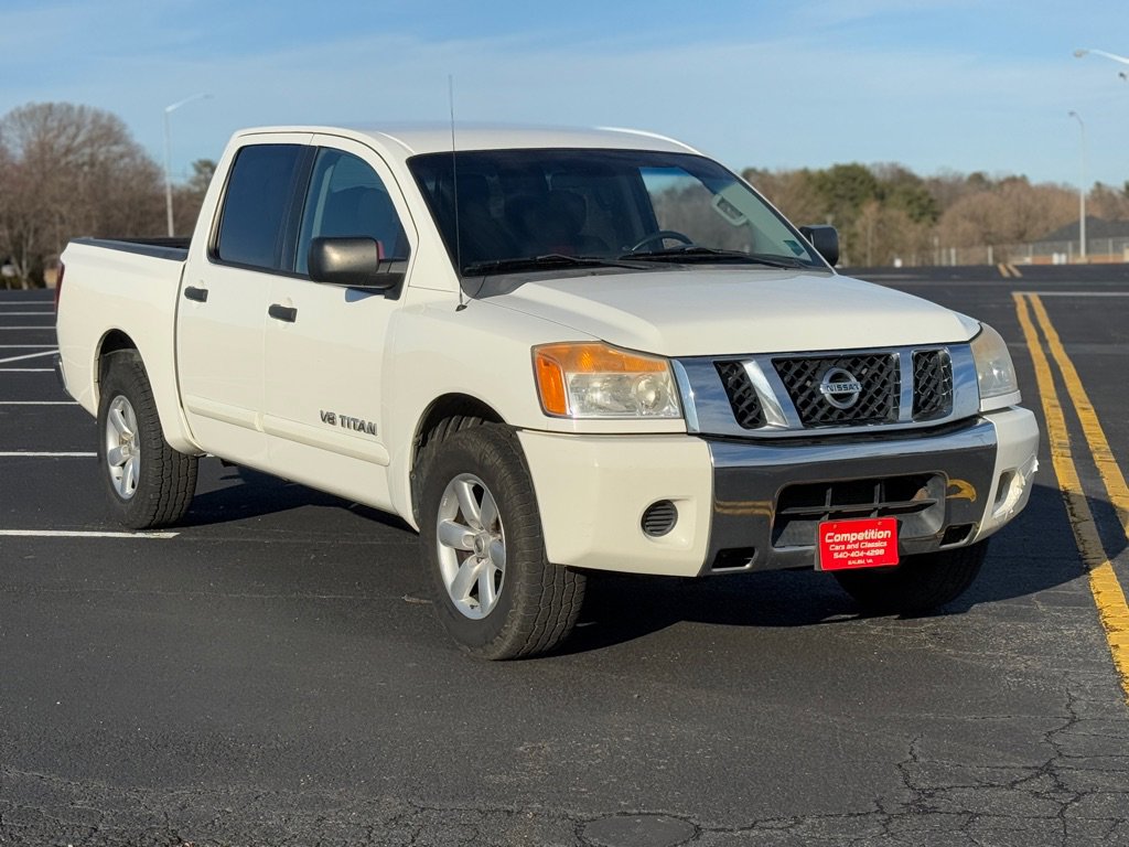 Used 2012 Nissan Titan SV image 3