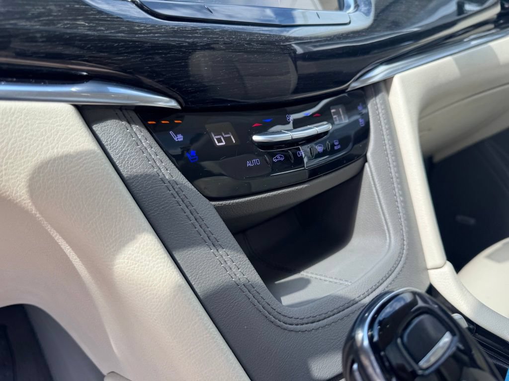 Used 2022 Cadillac XT6 Premium Luxury w/ Technology Package AWD/4WD image 20