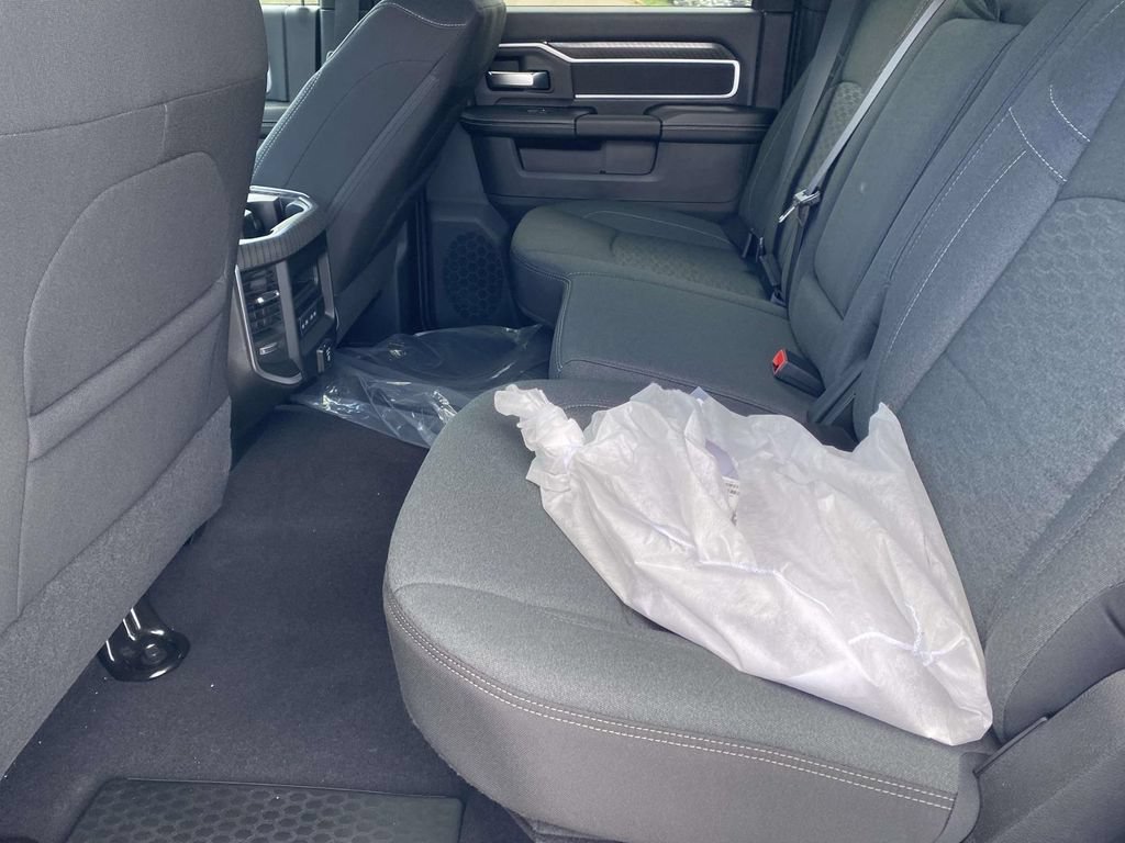 New 2026 RAM 3500 Big Horn AWD/4WD image 10