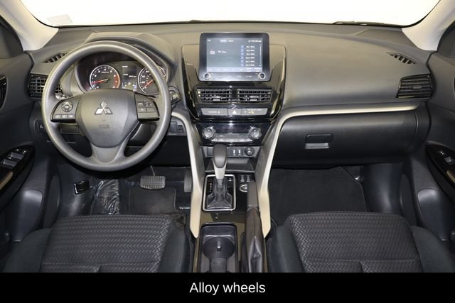 Used 2024 Mitsubishi Eclipse Cross LE AWD/4WD image 11