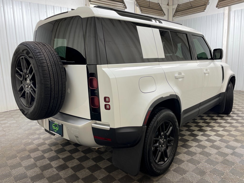 Used 2025 Land Rover Defender 110 S image 23