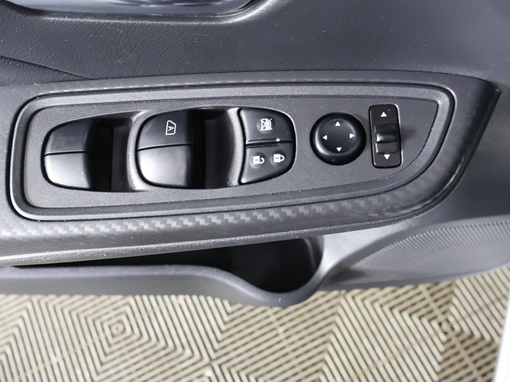 Used 2024 Nissan Versa SV w/ Trunk Package image 32