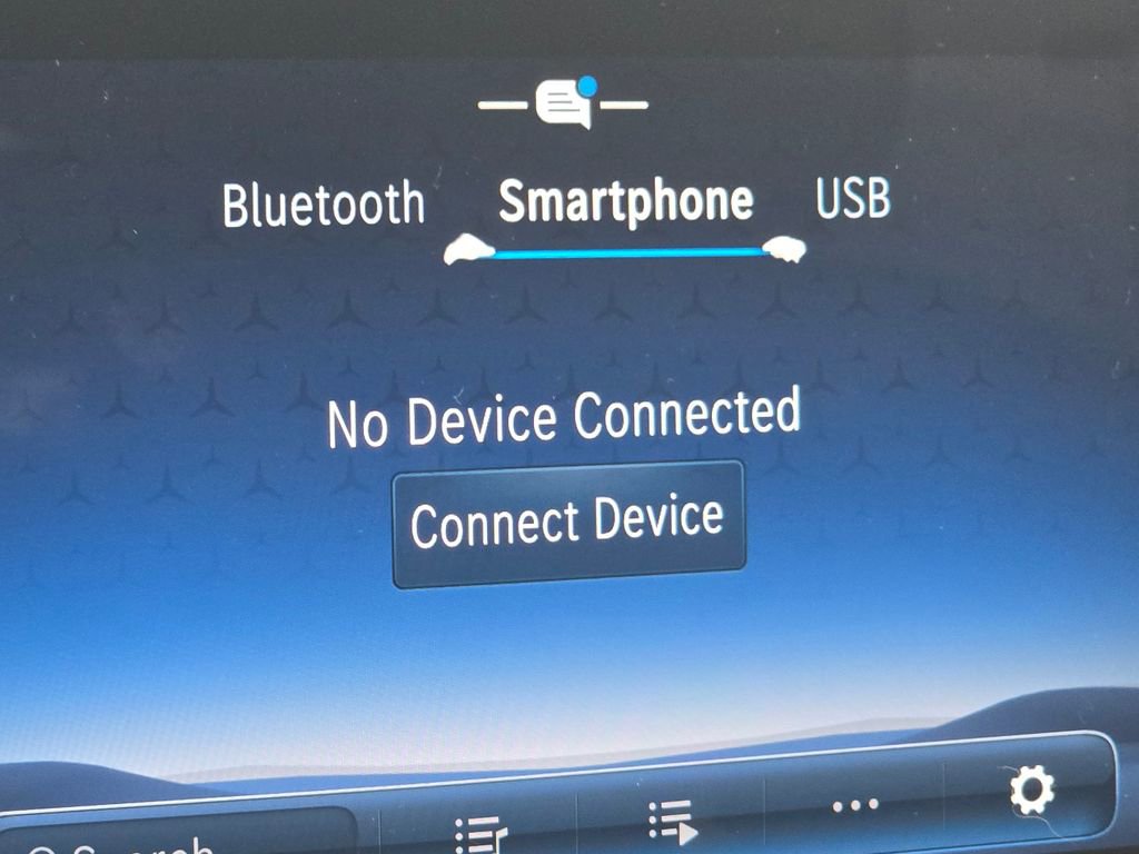 Certified 2025 Mercedes-Benz GLA 250 4MATIC image 3