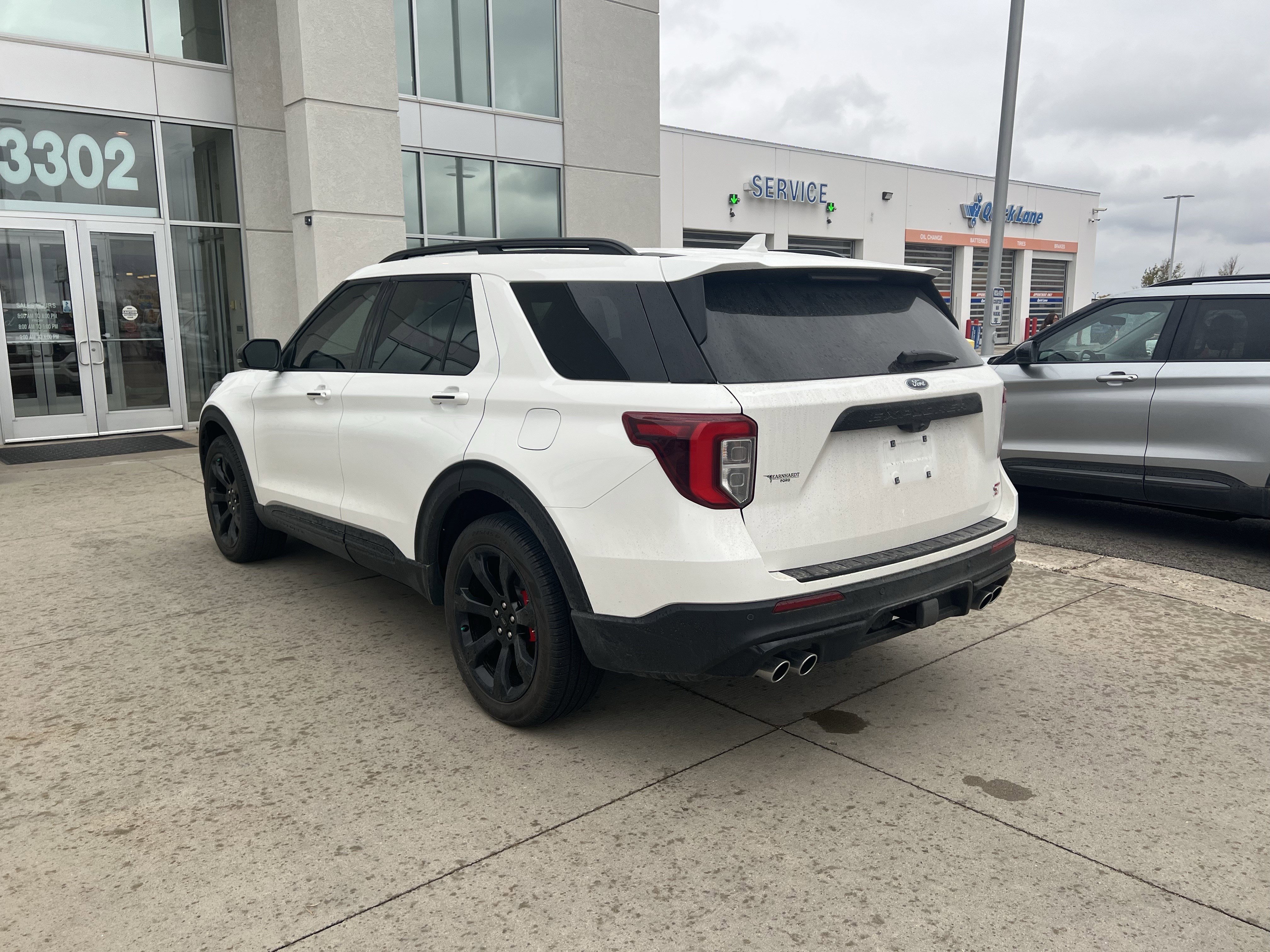 Certified 2024 Ford Explorer ST w/ Equipment Group 401A image 3