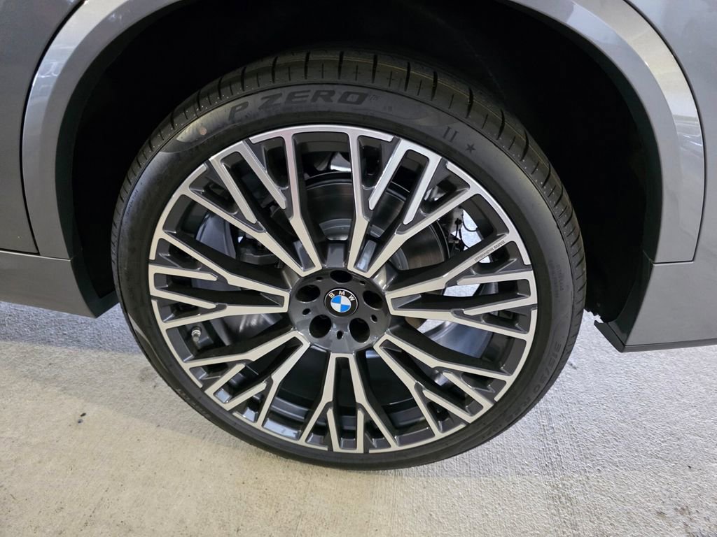 New 2026 BMW X5 sDrive40i w/ M Sport Package RWD image 6