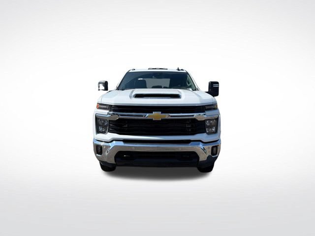 Used 2025 Chevrolet Silverado 3500 LT w/ Safety Package AWD/4WD image 2