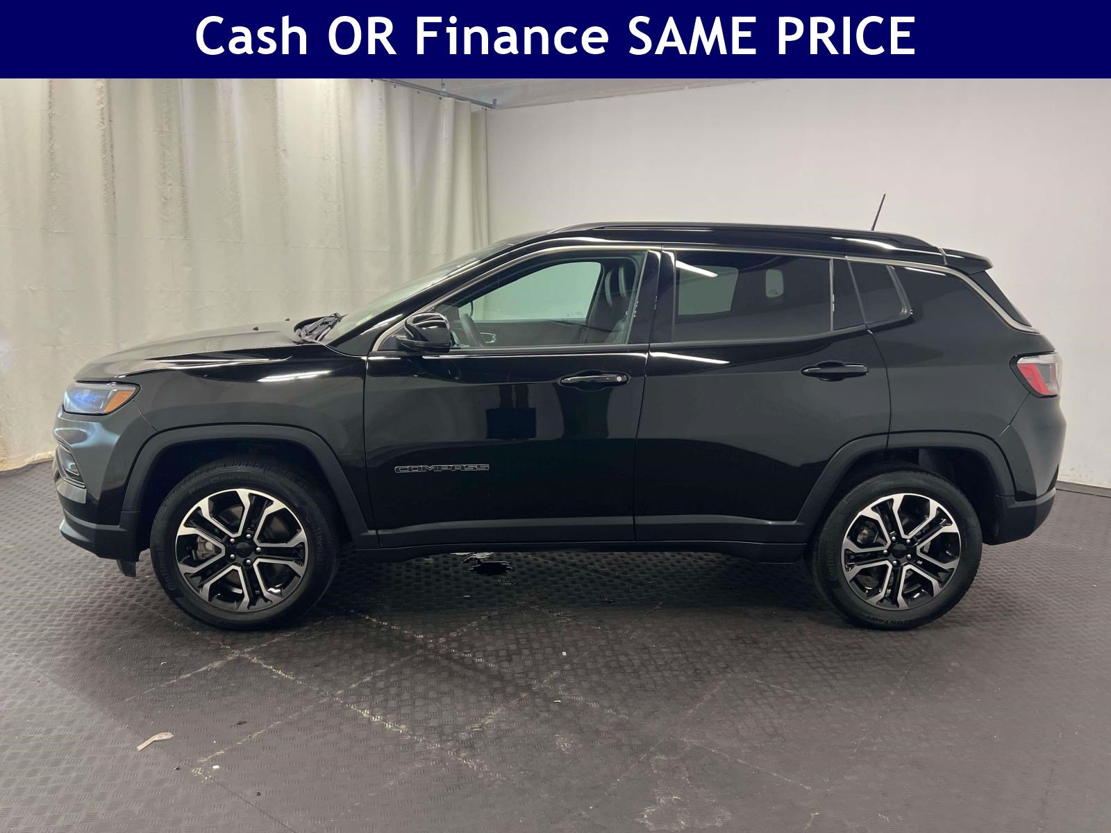 Certified 2023 Jeep Compass Limited AWD/4WD image 9