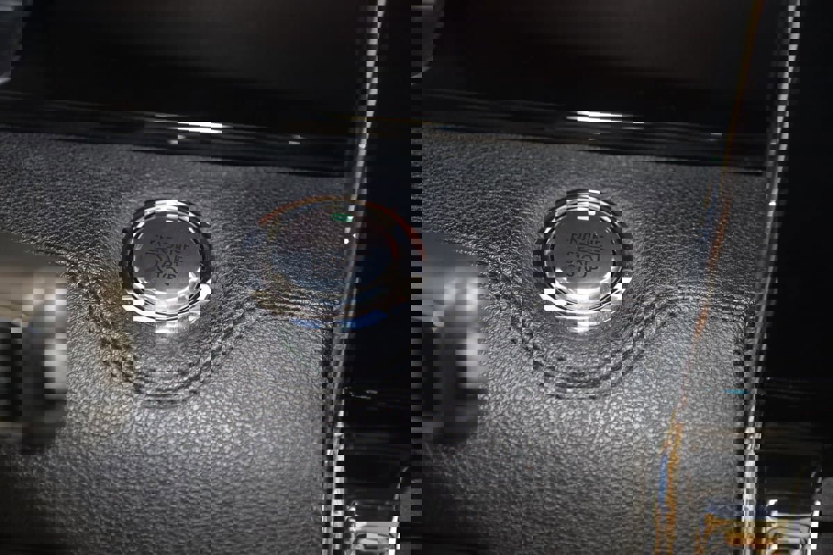 Used 2020 Lincoln Navigator L Reserve w/ Equipment Group 208A Reserve image 32