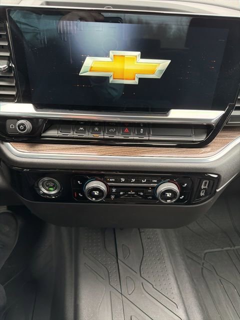 Used 2022 Chevrolet Silverado 1500 LT image 17