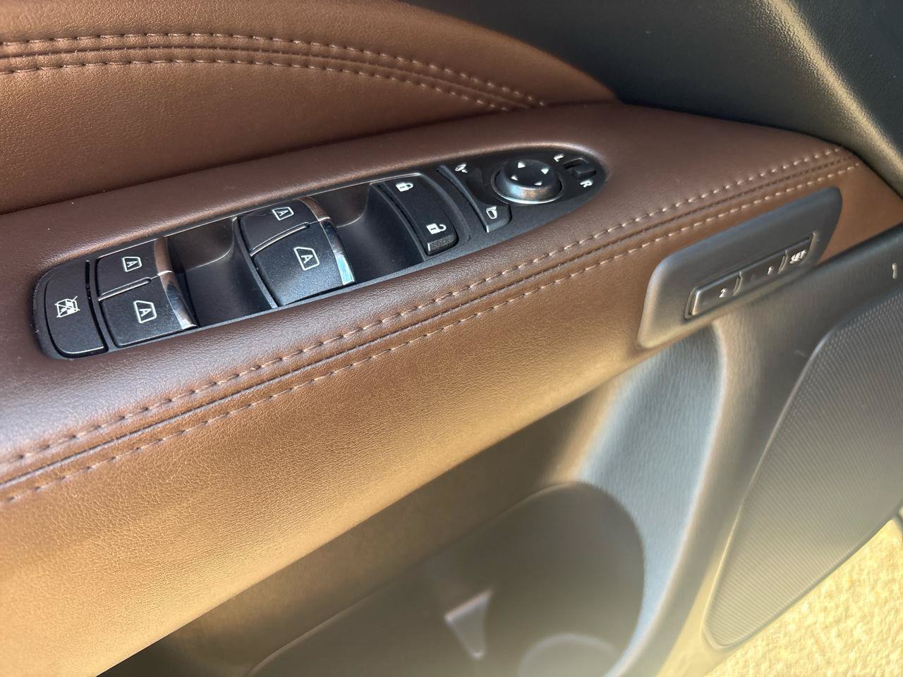 Used 2013 INFINITI JX35 AWD w/ Premium Pkg image 29
