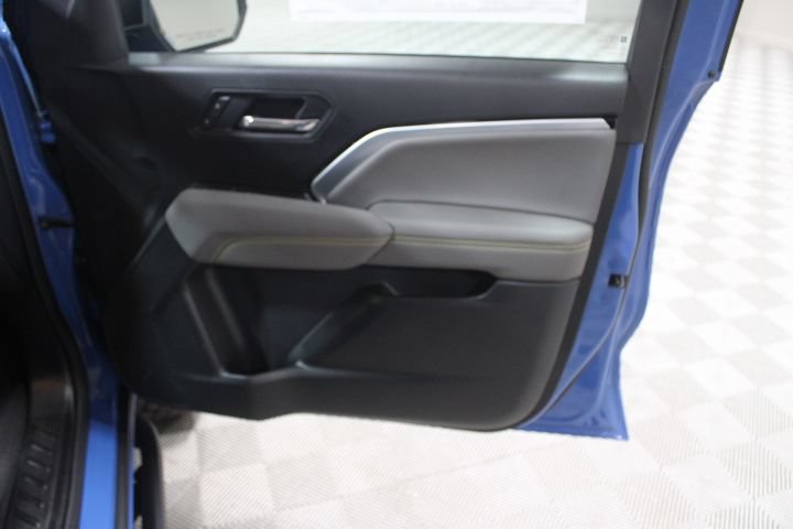 New 2026 Chevrolet Colorado ZR2 w/ Off-Road Front Bumper Package AWD/4WD image 24