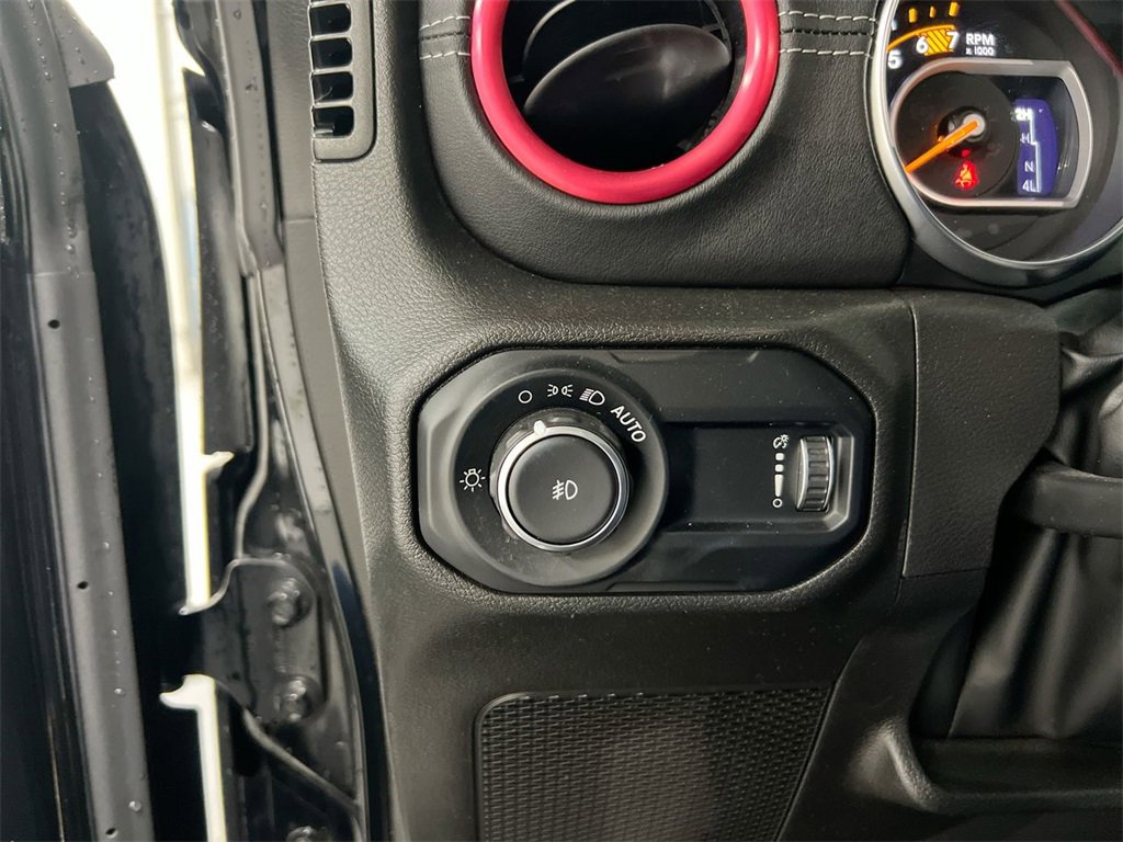 Used 2023 Jeep Wrangler Sahara w/ Cold Weather Group image 18