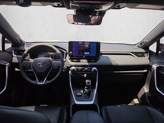 Used 2023 Toyota RAV4 XSE AWD/4WD image 16