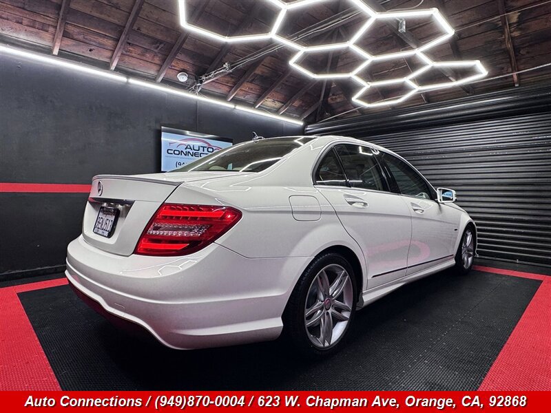 Used 2012 Mercedes-Benz C 250 Sedan image 3