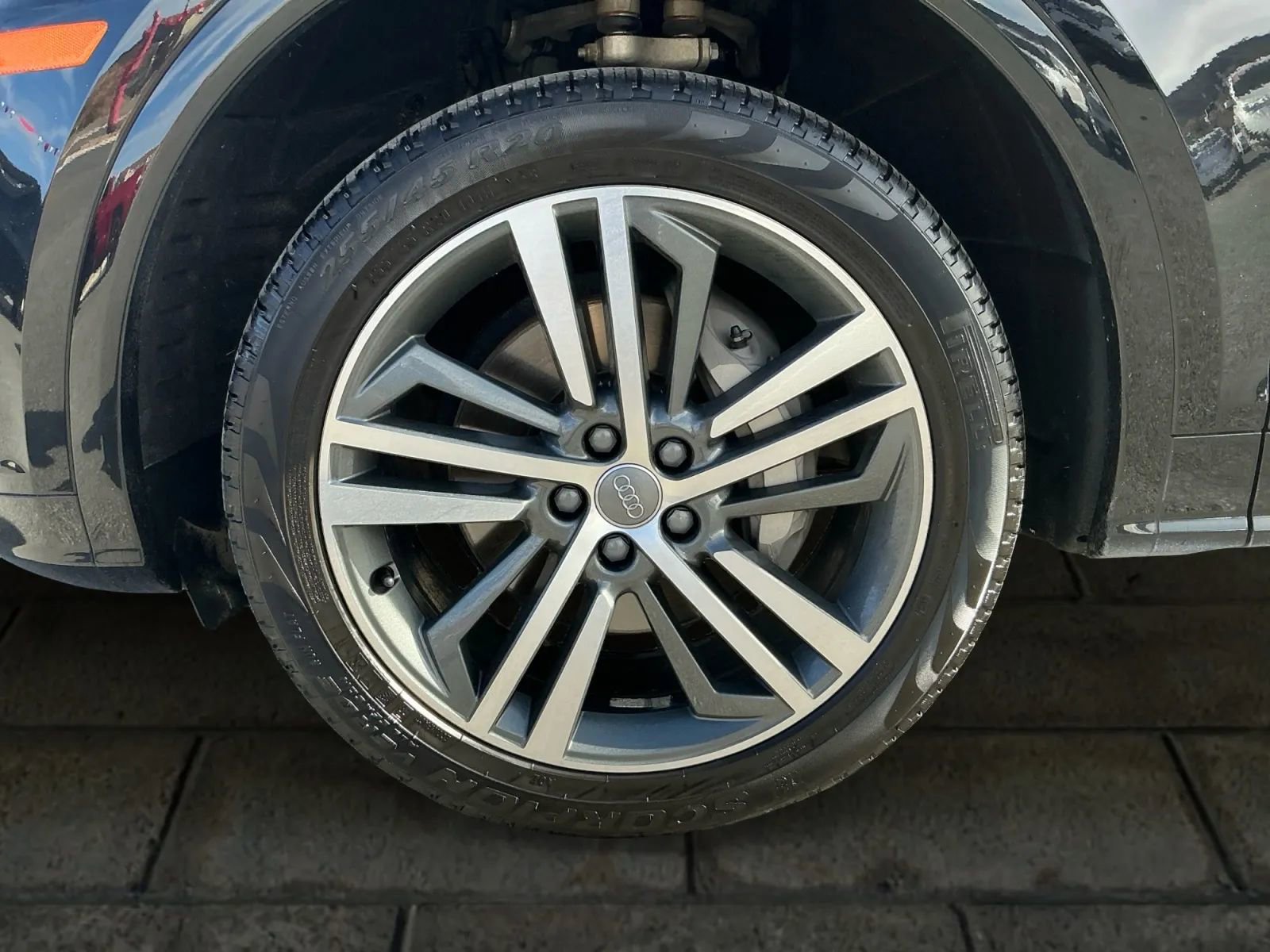 Used 2020 Audi Q5 e Premium Plus w/ Premium Plus Package image 24