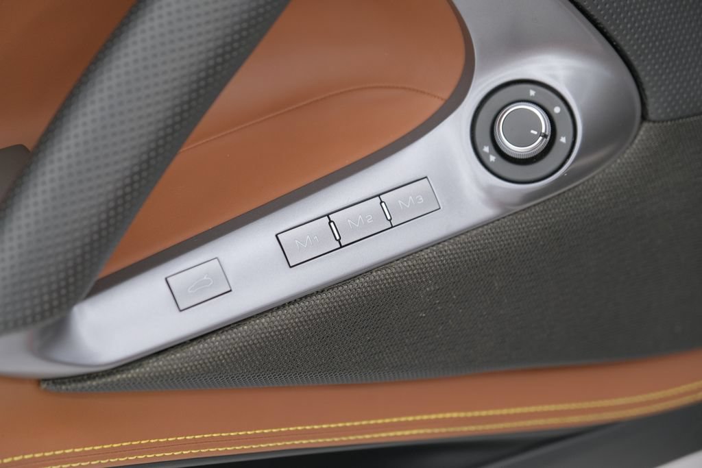 Used 2021 Ferrari 812 GTS RWD image 39