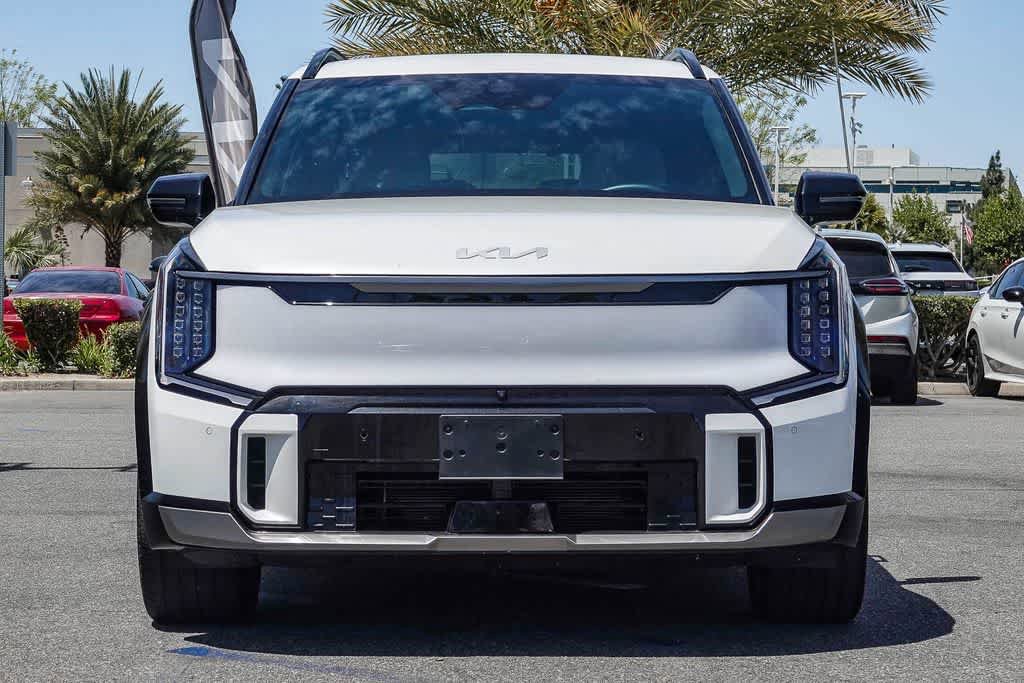 Certified 2024 Kia EV9 GT-Line AWD/4WD image 2