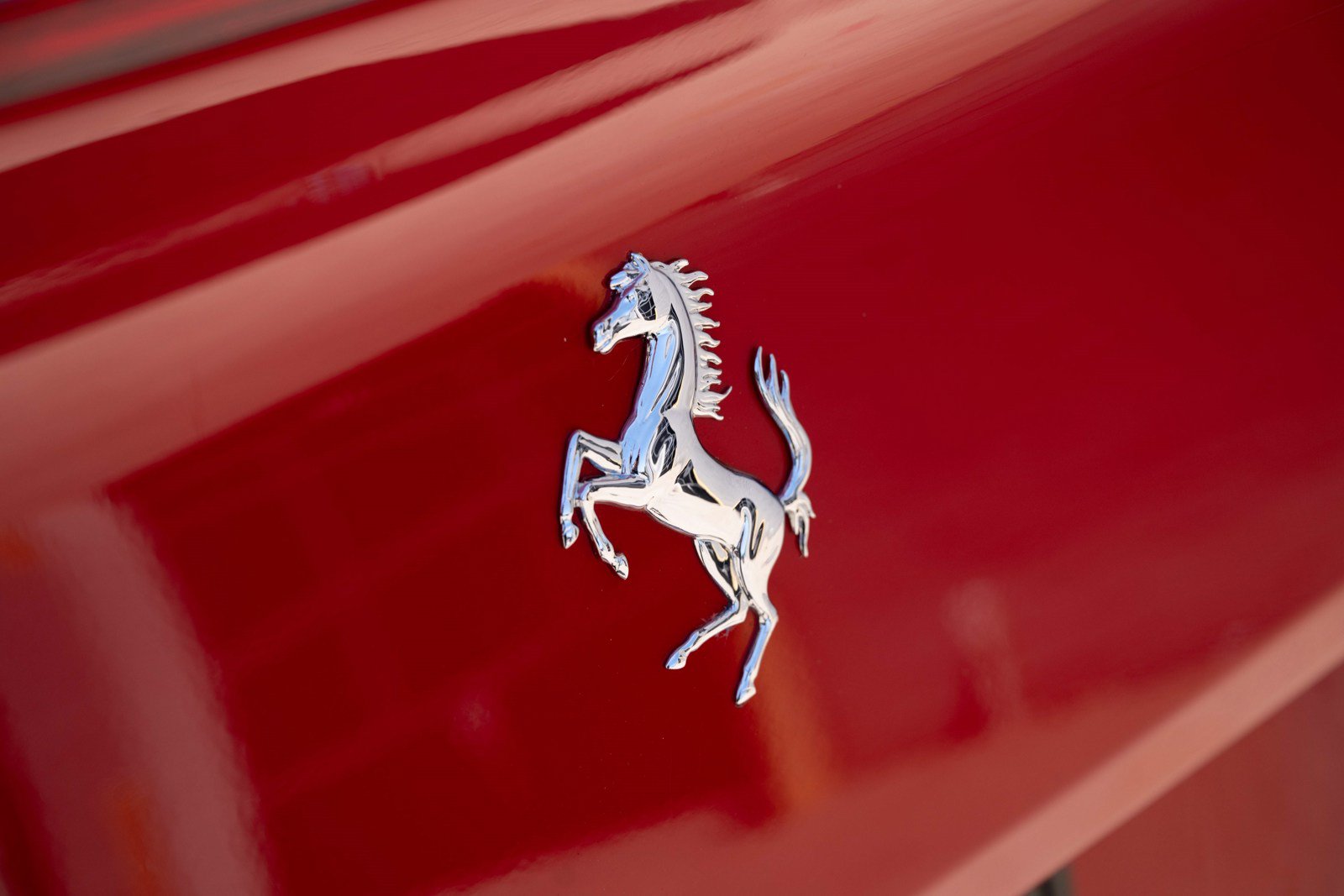 Used 2019 Ferrari Portofino RWD image 23