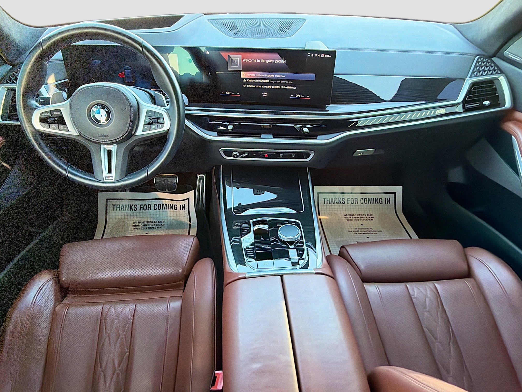 Used 2023 BMW X7 M60i w/ Climate Comfort Package image 15