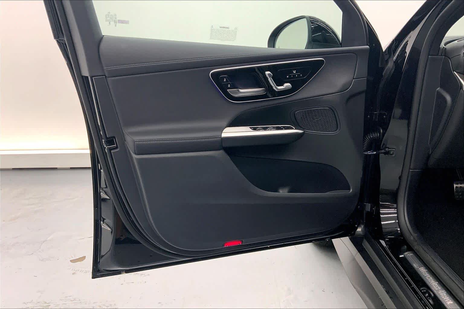Used 2026 Mercedes-Benz GLC 300 image 18