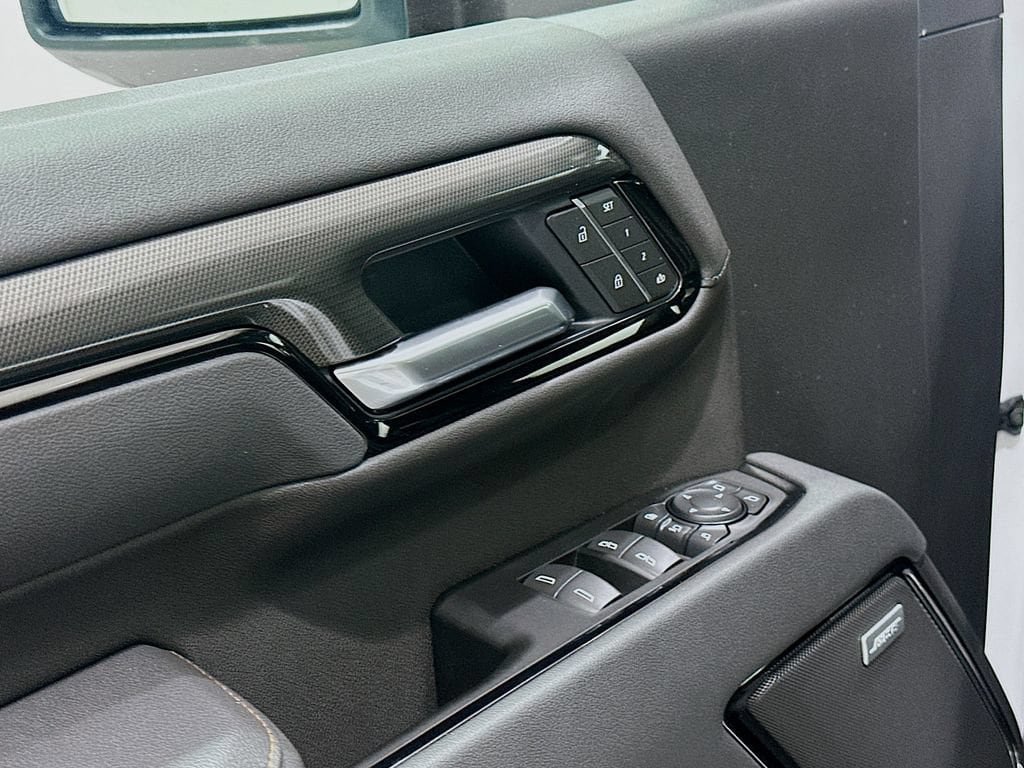 New 2026 GMC Sierra 2500 AT4 w/ AT4 Premium Plus Package AWD/4WD image 18