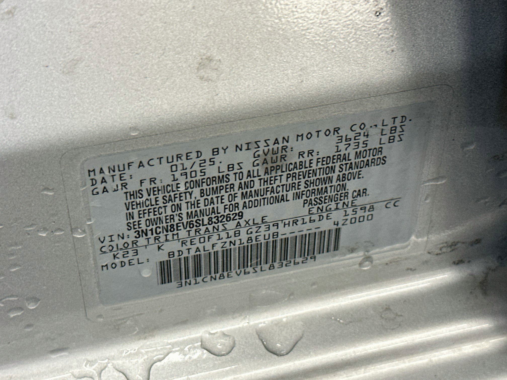 Used 2025 Nissan Versa SV FWD image 12