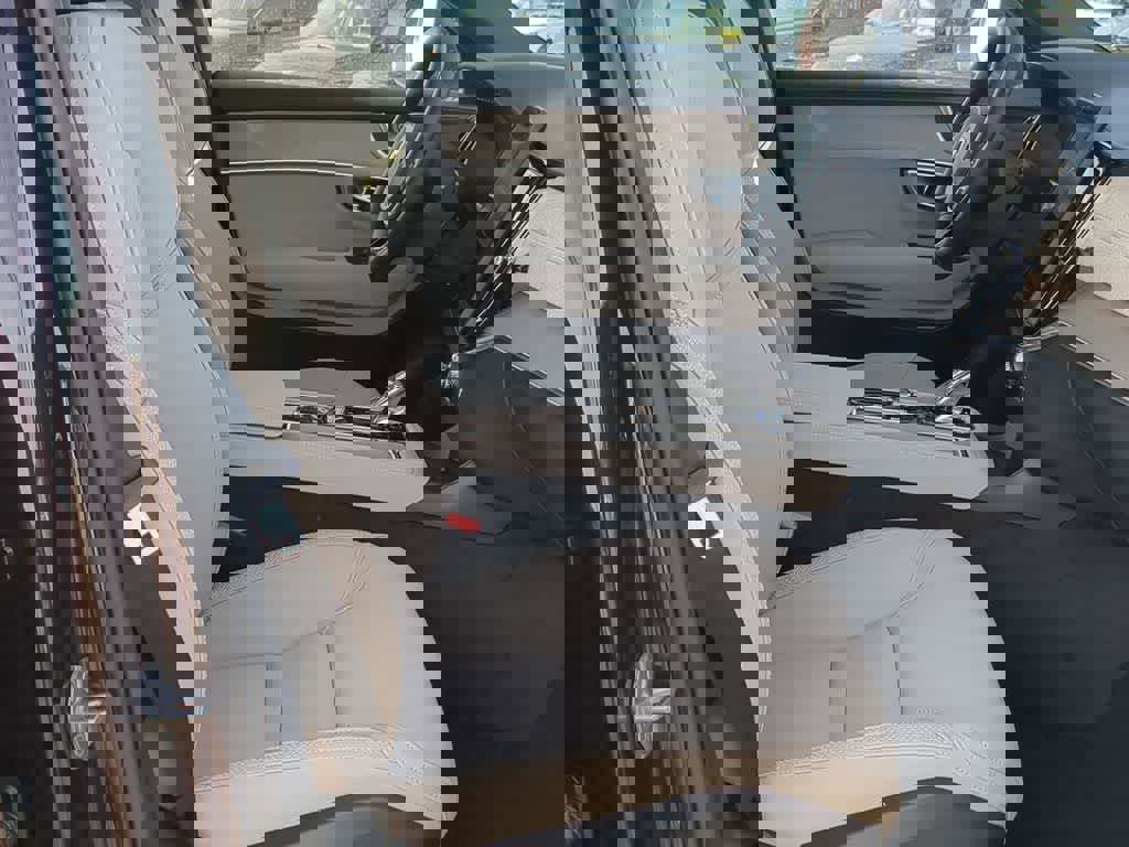 New 2026 Volvo XC90 B5 Core w/ Protection Package Premier image 22