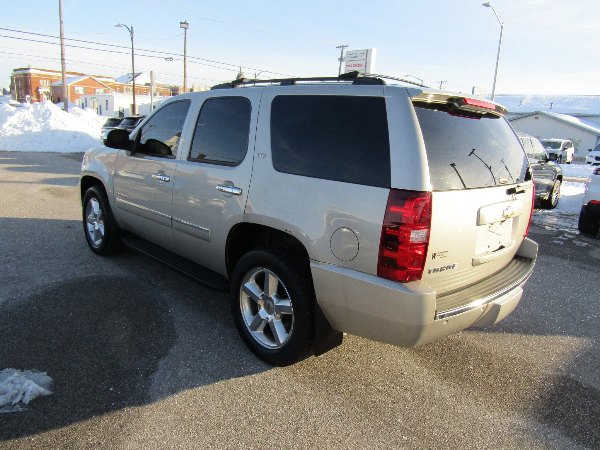 Used 2009 Chevrolet Tahoe LTZ AWD/4WD image 5
