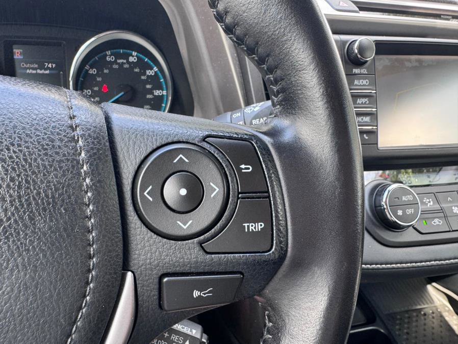 Used 2017 Toyota RAV4 Limited image 21
