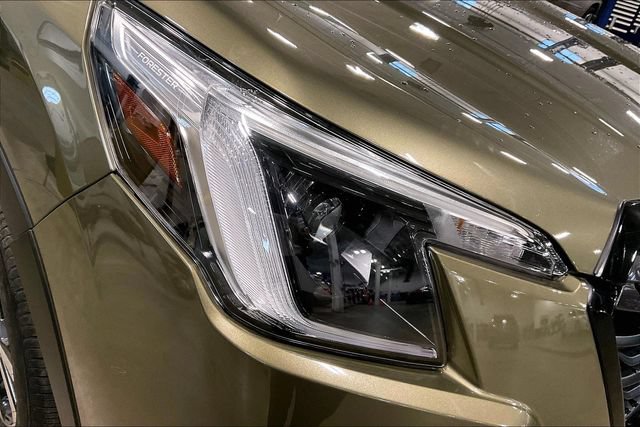 Used 2023 Subaru Forester Limited AWD/4WD image 28