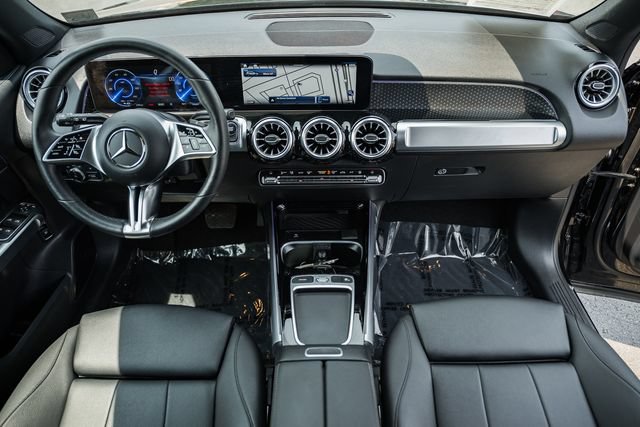 Used 2024 Mercedes-Benz EQB 350 4MATIC SUV image 20