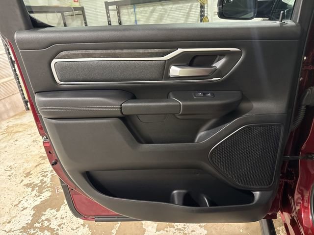 Used 2019 RAM 1500 Big Horn AWD/4WD image 17