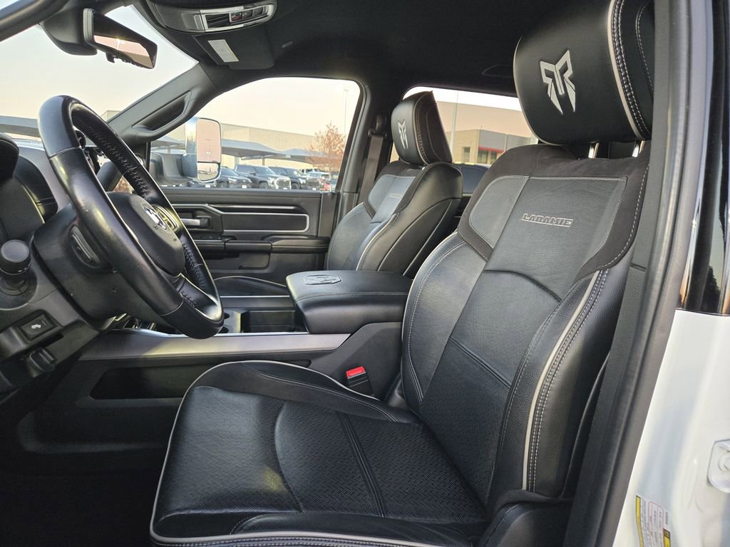 Used 2022 RAM 3500 Laramie image 27