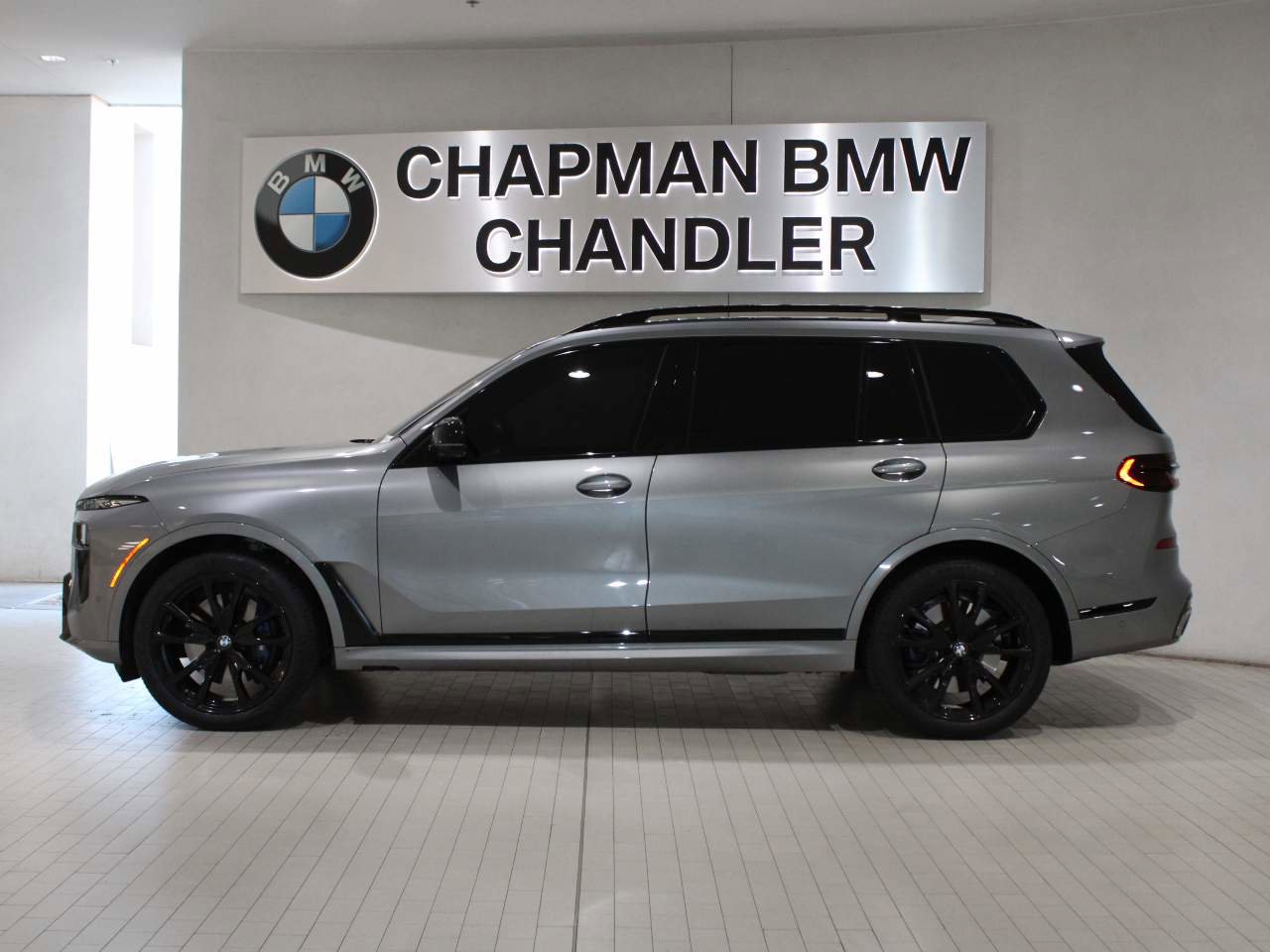 Certified 2024 BMW X7 M60i w/ Executive Package image 3