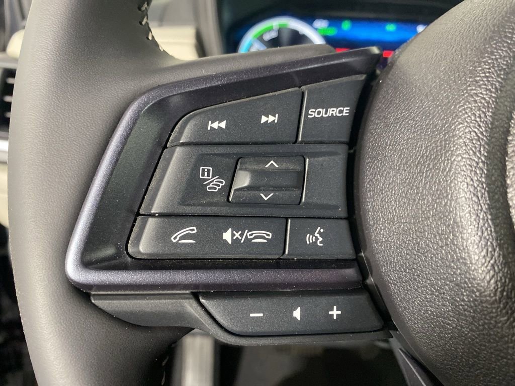 Certified 2025 Subaru Forester Limited image 26