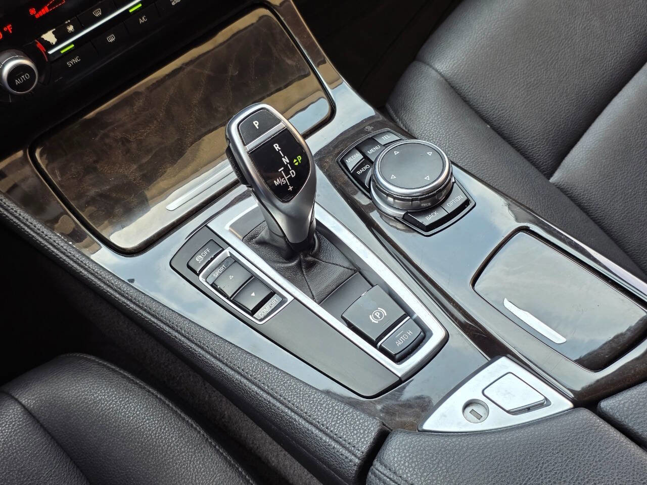 Used 2016 BMW 528i Sedan RWD image 16