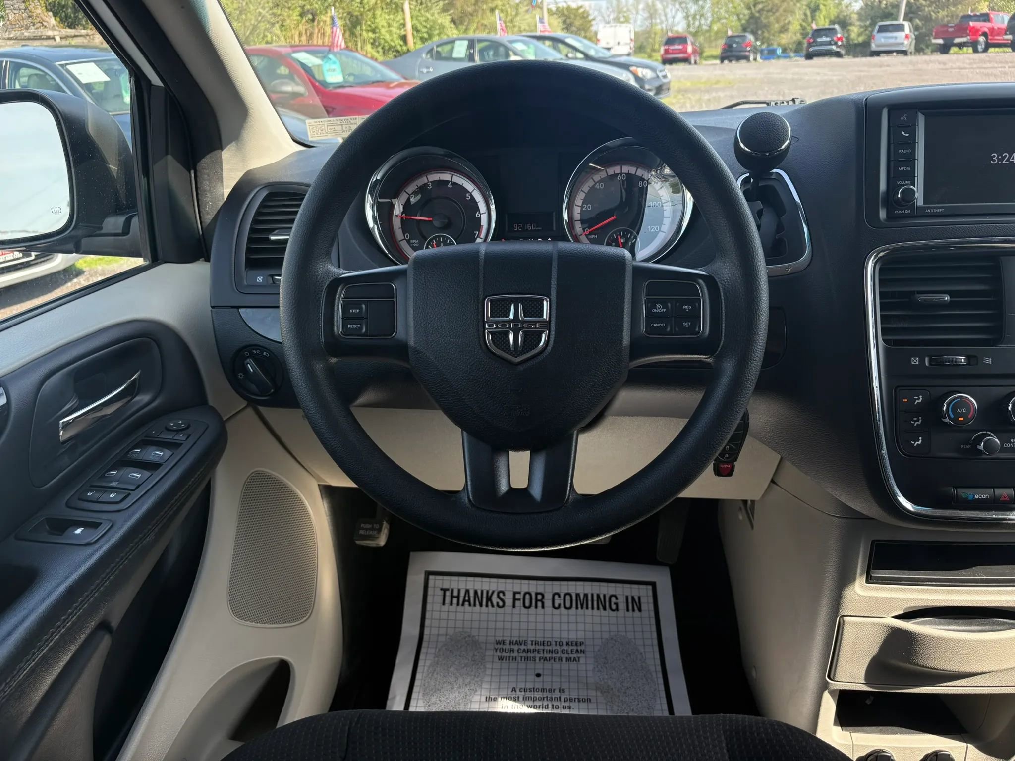 Used 2018 Dodge Grand Caravan SE FWD image 27