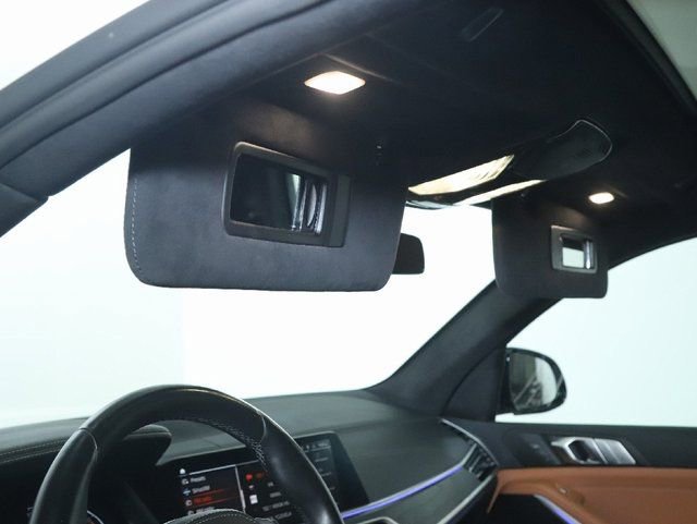 Certified 2022 BMW X7 xDrive40i w/ M Sport Package AWD/4WD image 26