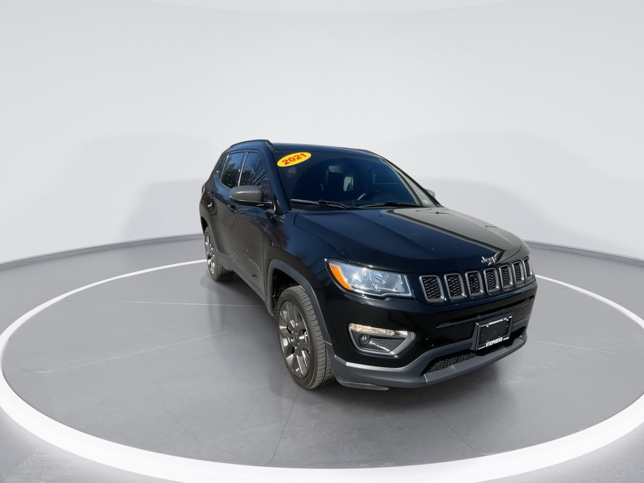 Used 2021 Jeep Compass Latitude w/ Sun and Sound Group AWD/4WD image 2