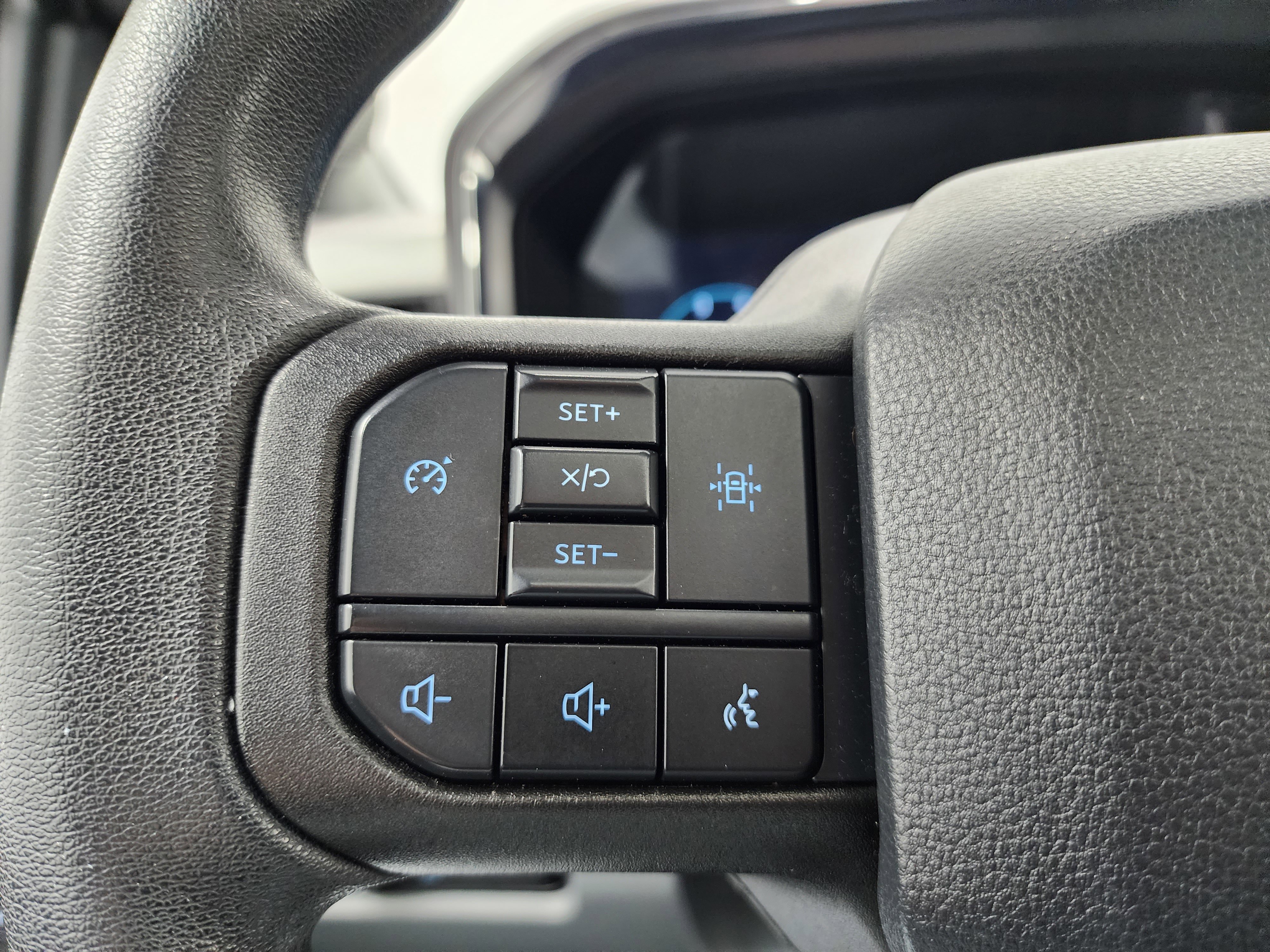 Used 2023 Ford F350 XLT w/ Tremor Off-Road Package image 16