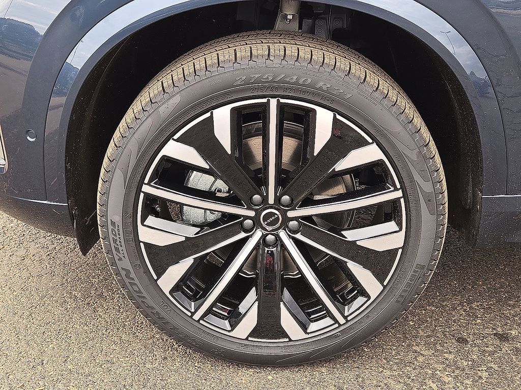 New 2026 Volvo XC90 B5 Plus image 10