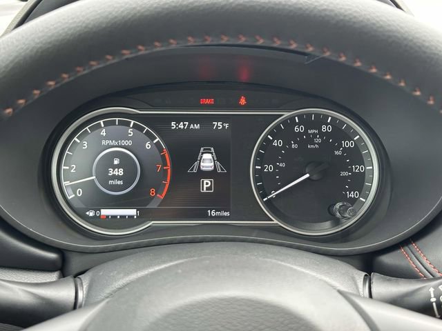 New 2025 Nissan Versa SR w/ Trunk Package FWD image 24