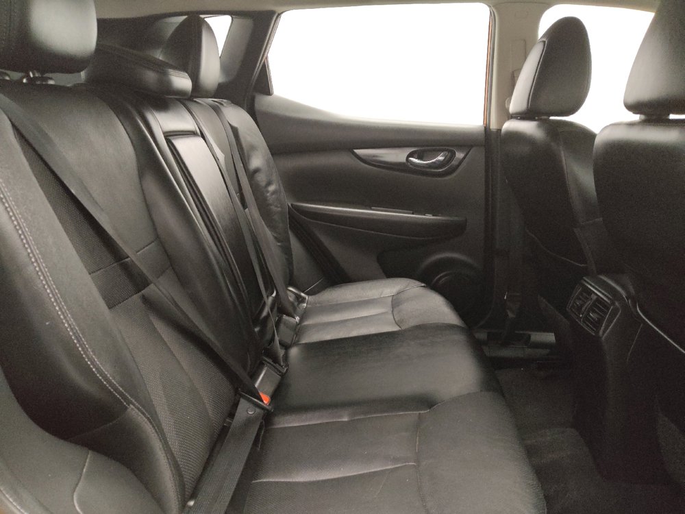 Used 2017 Nissan Rogue Sport SL w/ SL Premium Package FWD image 19