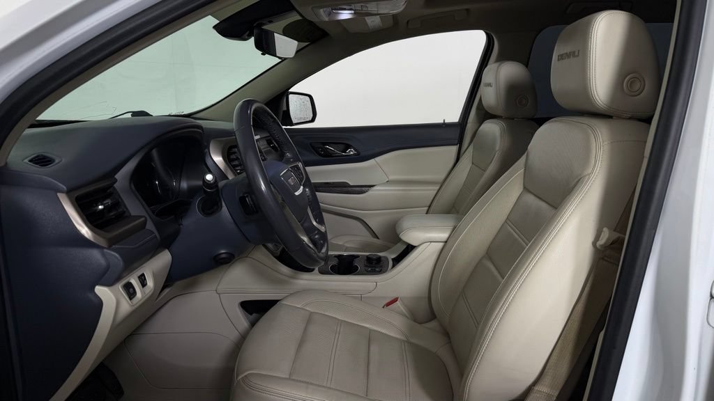 Used 2020 GMC Acadia Denali AWD/4WD image 17