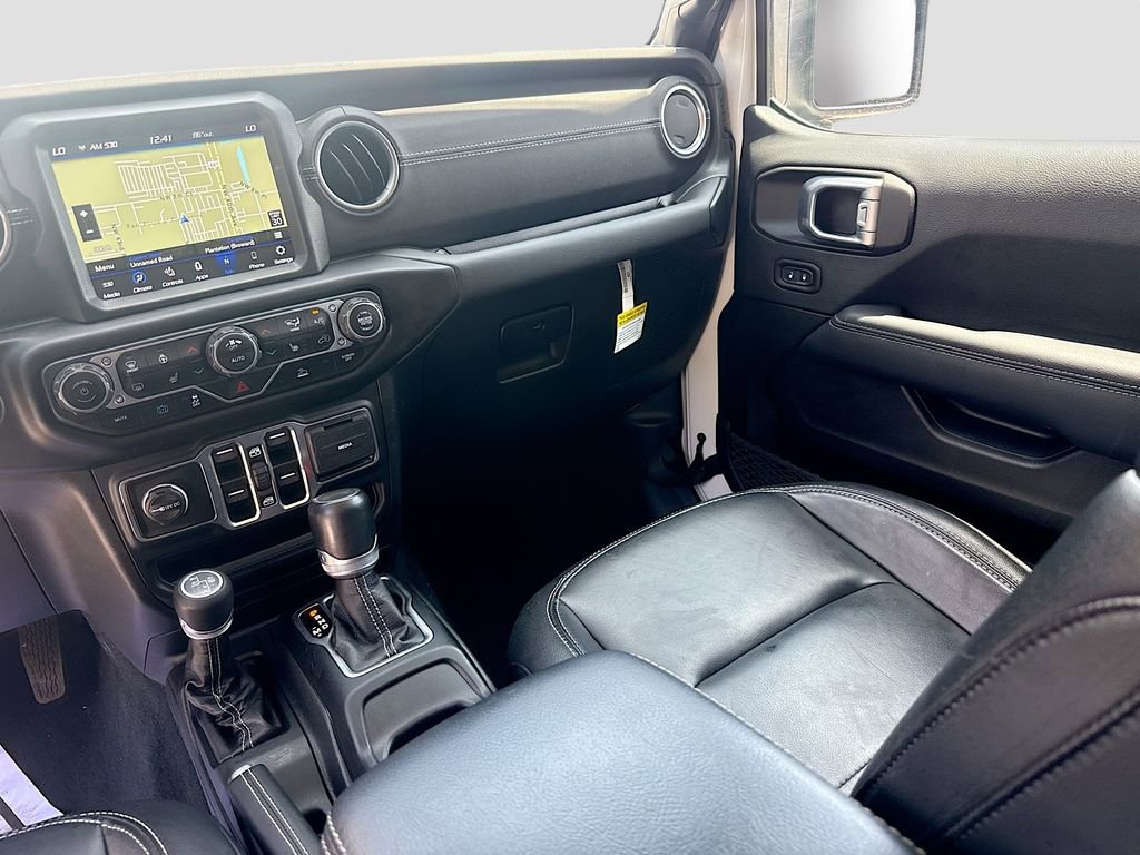 Used 2023 Jeep Wrangler Unlimited Sahara w/ Cold Weather Group AWD/4WD image 26