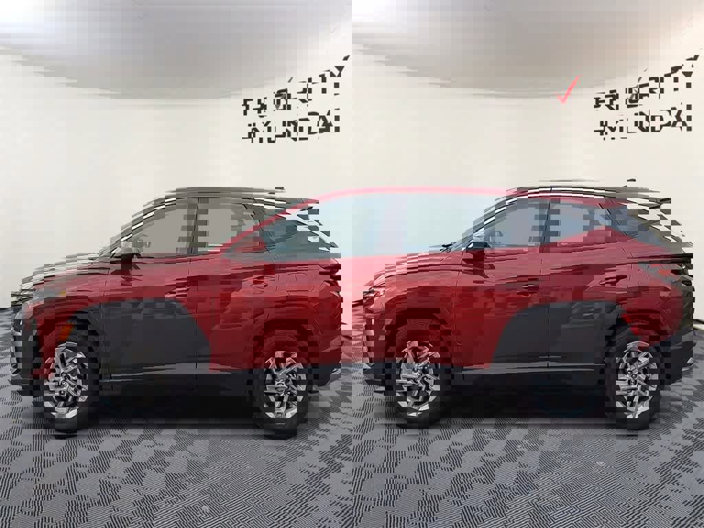 Certified 2025 Hyundai Tucson SE image 7
